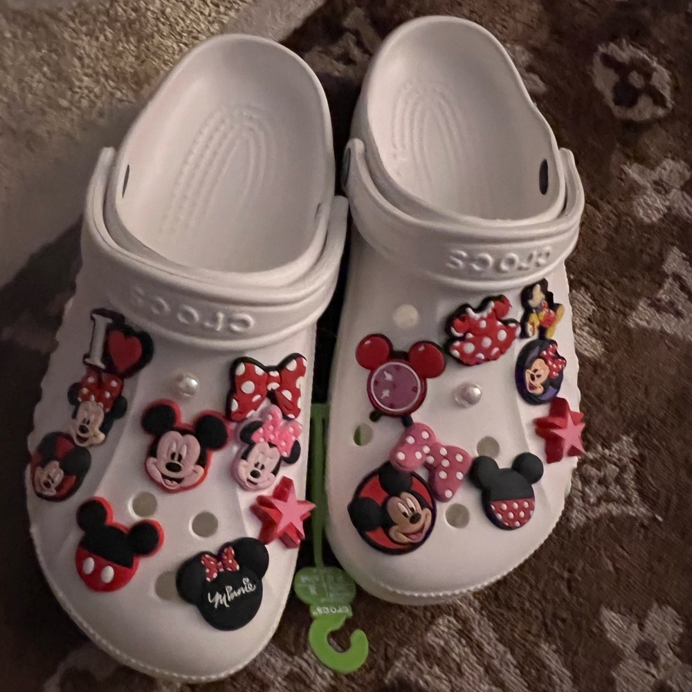 Crocs